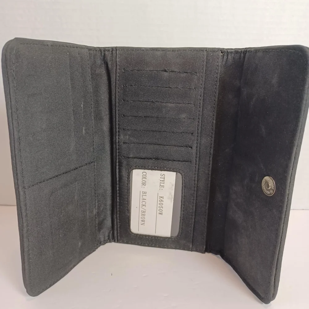 Seatbelt Style Wallet With Change Pouch &‎ Cardholder Black/Brown Women Clutch